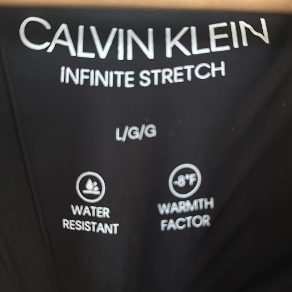 Calvin Klein Puffer Coat - Picture 6 of 8